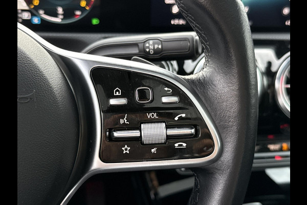 Mercedes-Benz A-Klasse 180 Business Solution Luxury | Pano | Memory stoelen | Achteruitrij camera |