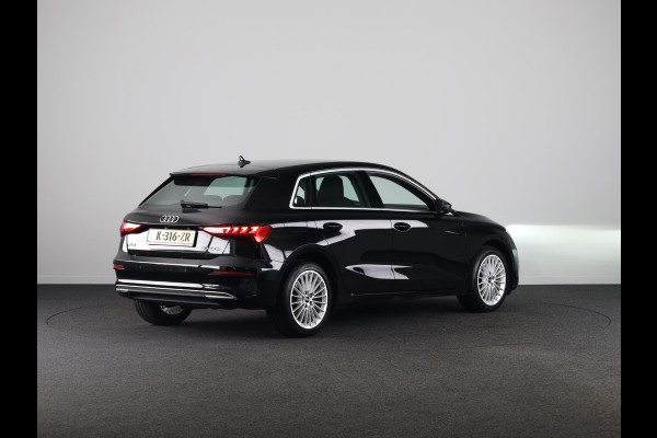 Audi A3 Sportback 30 TFSI Business edition 110 PK S-Tronic |  Navigatie | Parkeersensoren | LED koplampen |