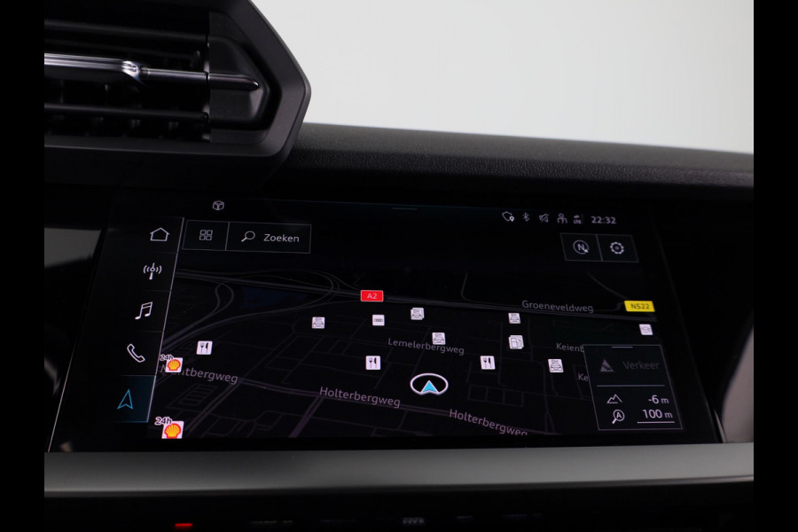 Audi A3 Sportback 30 TFSI Business edition 110 PK S-Tronic |  Navigatie | Parkeersensoren | LED koplampen |