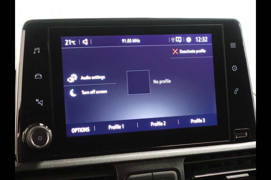 Opel Combo 1.5D 130pk Automaat L1H1 Edition | Navigatie | Apple Carplay/Android Auto | Parkeer sensoren | DAB | Airco | Dakrails | Trekhaak | Lat om lat laadruimte