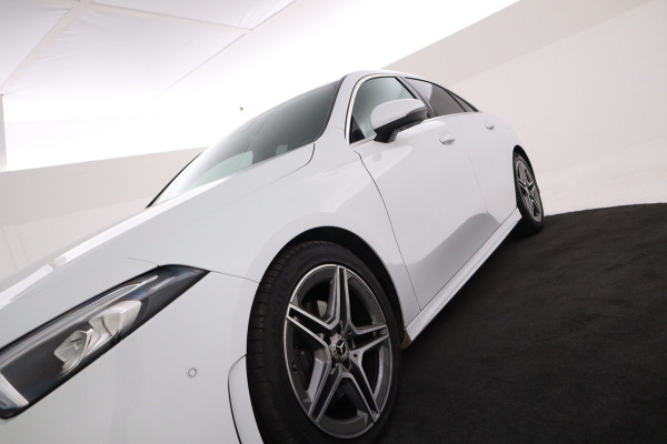 Mercedes-Benz A-Klasse 200 Business Solution AMG Automaat, Virtual cockpit, Climate, Navigatie,