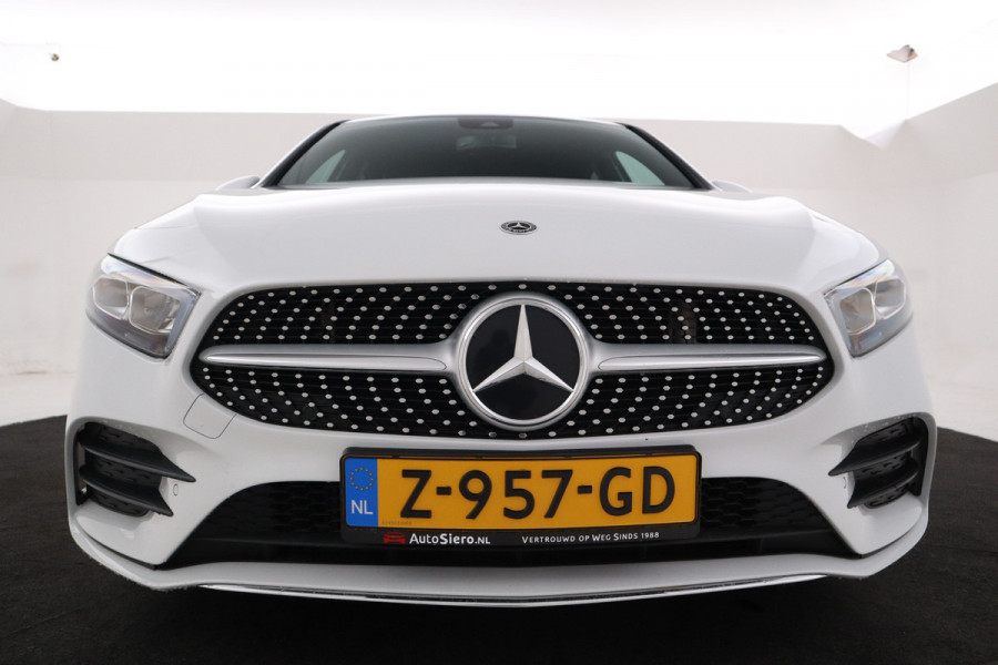 Mercedes-Benz A-Klasse 200 Business Solution AMG Automaat, Virtual cockpit, Climate, Navigatie,