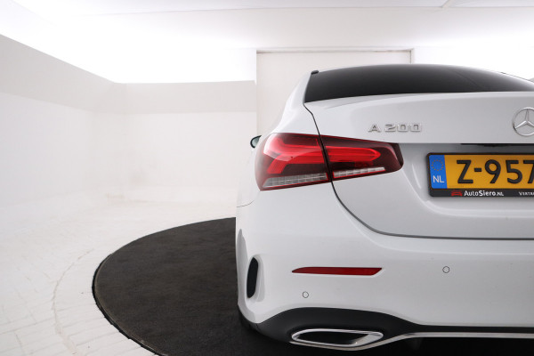 Mercedes-Benz A-Klasse 200 Business Solution AMG Automaat, Virtual cockpit, Climate, Navigatie,