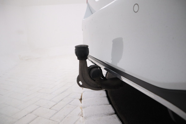 Mercedes-Benz A-Klasse 200 Business Solution AMG Automaat, Virtual cockpit, Climate, Navigatie,