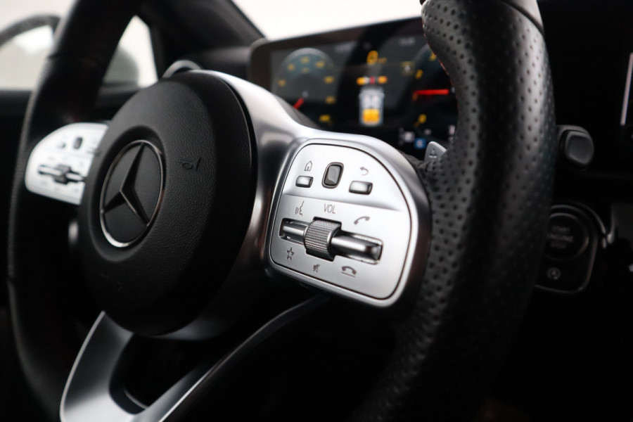 Mercedes-Benz A-Klasse 200 Business Solution AMG Automaat, Virtual cockpit, Climate, Navigatie,