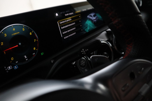 Mercedes-Benz A-Klasse 200 Business Solution AMG Automaat, Virtual cockpit, Climate, Navigatie,