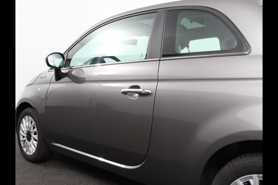 Fiat 500 1.0 Hybrid Dolcevita | Climate control | Cruise control | Panorama dak | Parkeersensor achter | Radio Apple Carplay/ Android Auto