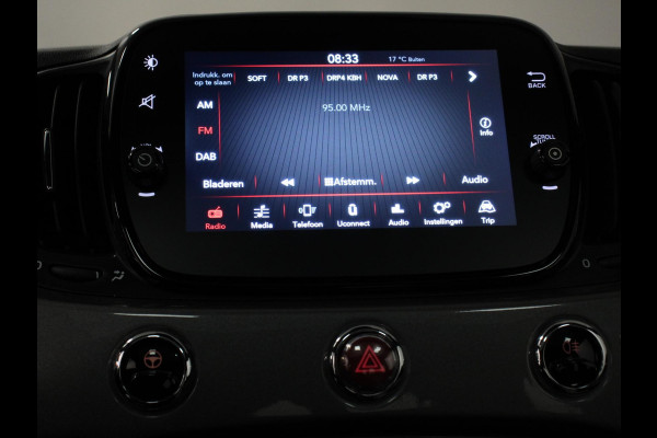 Fiat 500 1.0 Hybrid Dolcevita | Climate control | Cruise control | Panorama dak | Parkeersensor achter | Radio Apple Carplay/ Android Auto