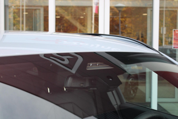 BMW X3 30e xDRIVE M-SPORT 299PK | M-SPORTPAKKET 337 MET O.A. M AERODYNAMICA PAKKET - SHADOWLINE RAAMOMLIJSTING - M-SPORT ONDERSTEL - M-INTERIEUR PAKKET - VEGANZA LEDEREN BEKLEDING - M-SPORT INTERIEURLIJSTEN - M-SPORTSTUUR - M ZWARTE HEMELBEKLEDING | PREMIUM PACK MET O.A. LENDESTEUN ELEKTRISCH VERSTELBAAR OP DE VOORSTOELEN - HARMAN KARDON PREMIUM ADIO - TRAVEL EN COMFORT SYSTEM - ADAPTIEVE FULL LED KOPLAMPEN | PROFESSIONAL PACK MET O.A. PARKING ASSISTANT PLUS - DRIVING ASSISTANT PLUS - INTERIEUR CAMERA - BMW LIVE COCKPIT PROFESSIONAL | ELEKTRISCHE VERSTELBARE SPORTSTOELEM MET