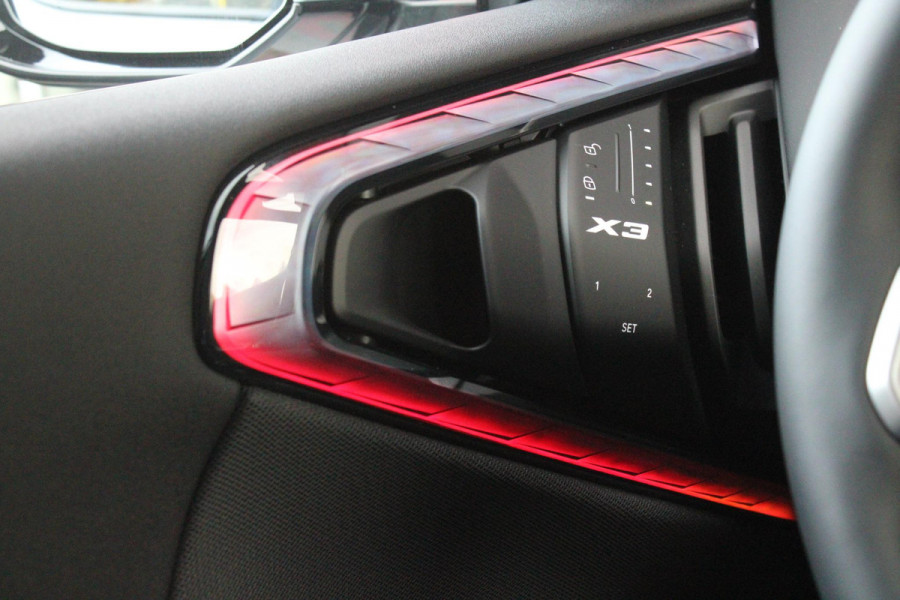 BMW X3 30e xDRIVE M-SPORT 299PK | M-SPORTPAKKET 337 MET O.A. M AERODYNAMICA PAKKET - SHADOWLINE RAAMOMLIJSTING - M-SPORT ONDERSTEL - M-INTERIEUR PAKKET - VEGANZA LEDEREN BEKLEDING - M-SPORT INTERIEURLIJSTEN - M-SPORTSTUUR - M ZWARTE HEMELBEKLEDING | PREMIUM PACK MET O.A. LENDESTEUN ELEKTRISCH VERSTELBAAR OP DE VOORSTOELEN - HARMAN KARDON PREMIUM ADIO - TRAVEL EN COMFORT SYSTEM - ADAPTIEVE FULL LED KOPLAMPEN | PROFESSIONAL PACK MET O.A. PARKING ASSISTANT PLUS - DRIVING ASSISTANT PLUS - INTERIEUR CAMERA - BMW LIVE COCKPIT PROFESSIONAL | ELEKTRISCHE VERSTELBARE SPORTSTOELEM MET