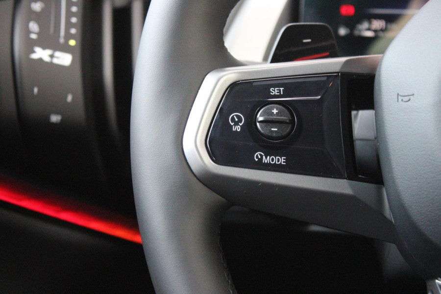 BMW X3 30e xDRIVE M-SPORT 299PK | M-SPORTPAKKET 337 MET O.A. M AERODYNAMICA PAKKET - SHADOWLINE RAAMOMLIJSTING - M-SPORT ONDERSTEL - M-INTERIEUR PAKKET - VEGANZA LEDEREN BEKLEDING - M-SPORT INTERIEURLIJSTEN - M-SPORTSTUUR - M ZWARTE HEMELBEKLEDING | PREMIUM PACK MET O.A. LENDESTEUN ELEKTRISCH VERSTELBAAR OP DE VOORSTOELEN - HARMAN KARDON PREMIUM ADIO - TRAVEL EN COMFORT SYSTEM - ADAPTIEVE FULL LED KOPLAMPEN | PROFESSIONAL PACK MET O.A. PARKING ASSISTANT PLUS - DRIVING ASSISTANT PLUS - INTERIEUR CAMERA - BMW LIVE COCKPIT PROFESSIONAL | ELEKTRISCHE VERSTELBARE SPORTSTOELEM MET