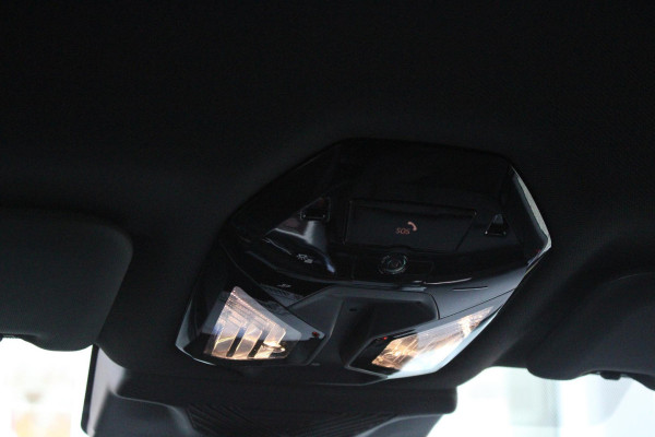 BMW X3 30e xDRIVE M-SPORT 299PK | M-SPORTPAKKET 337 MET O.A. M AERODYNAMICA PAKKET - SHADOWLINE RAAMOMLIJSTING - M-SPORT ONDERSTEL - M-INTERIEUR PAKKET - VEGANZA LEDEREN BEKLEDING - M-SPORT INTERIEURLIJSTEN - M-SPORTSTUUR - M ZWARTE HEMELBEKLEDING | PREMIUM PACK MET O.A. LENDESTEUN ELEKTRISCH VERSTELBAAR OP DE VOORSTOELEN - HARMAN KARDON PREMIUM ADIO - TRAVEL EN COMFORT SYSTEM - ADAPTIEVE FULL LED KOPLAMPEN | PROFESSIONAL PACK MET O.A. PARKING ASSISTANT PLUS - DRIVING ASSISTANT PLUS - INTERIEUR CAMERA - BMW LIVE COCKPIT PROFESSIONAL | ELEKTRISCHE VERSTELBARE SPORTSTOELEM MET