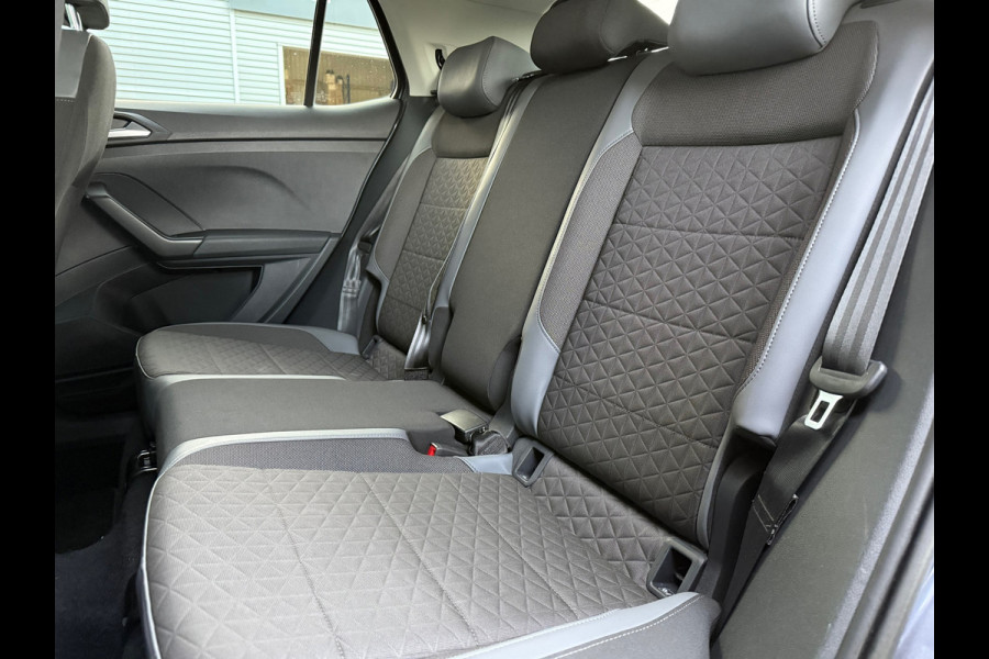 Volkswagen T-Cross 1.5 TSI 150pk Style - Automaat - Navi Apple/Android - Parkeerhulp - Climate