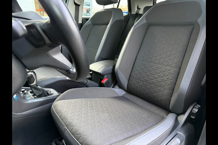 Volkswagen T-Cross 1.5 TSI 150pk Style - Automaat - Navi Apple/Android - Parkeerhulp - Climate