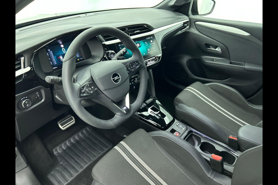 Opel Corsa 1.2 Turbo 136pk Hybrid GS Auto. Navigatie Apple Carplay/ Android Auto Camera Parkeersensoren Cruise Control Stoel- en stuurverwarming Airco Lichtmetalen velgen Getinte ramen