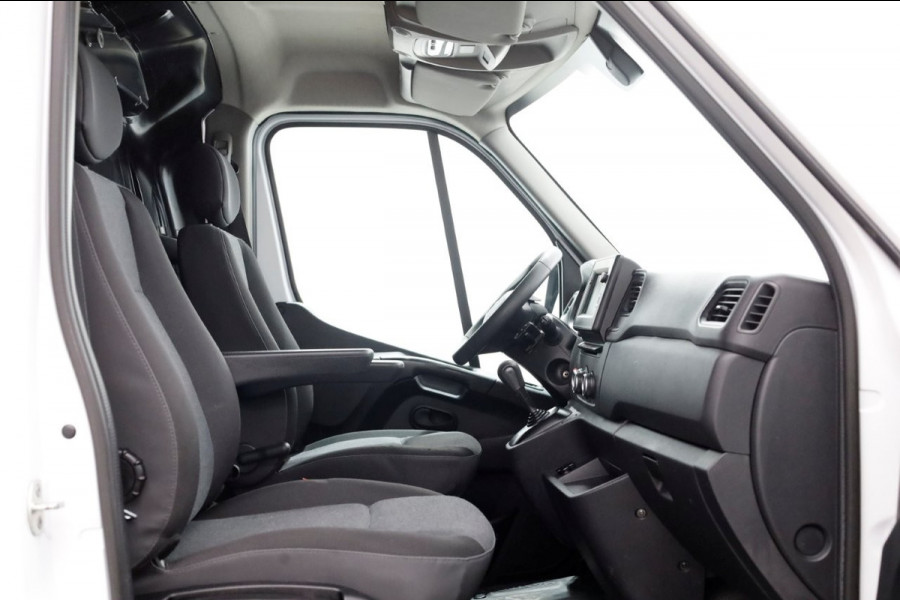 Renault Master T35 2.3 dCi 150pk L2H2 Automaat Airco/Imperiaal/2x Schuifdeur 03-2020