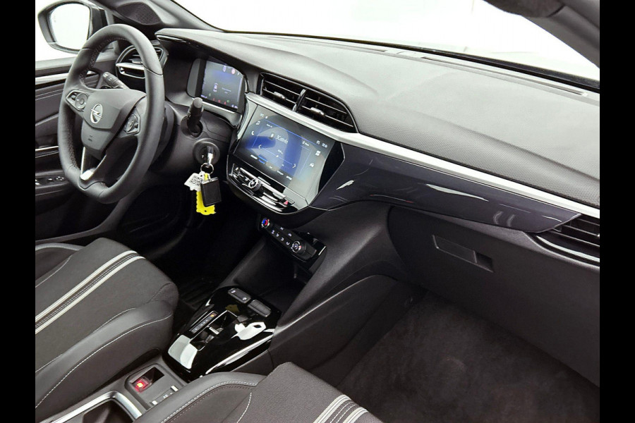 Opel Corsa 1.2 Turbo Hybrid 100pk Automaat GS Opel Corsa 1.2 Turbo 100pk GS Nieuw Model! | Navigatie | Apple Carplay/Android Auto | Airco | Camera | Parkeer sensoren V+A | Cruise Control