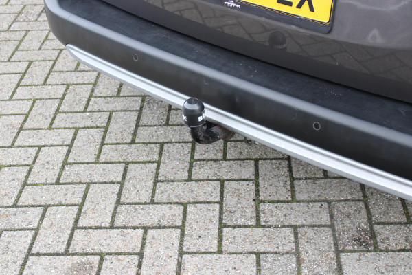 Peugeot Rifter 1.2 130PK AUTOMAAT GT-LINE | PANORAMA DAK INCL. BAGAGE DEK | TREKHAAK | NAVIGATIE | APPLE CARPLAY/ANDROID AUTO | PARKEERSENSOREN ACHTER | LICHTMETALEN VELGEN | CLIMATE CONTROL | CRUISE CONTROL | DAB+ RADIO |