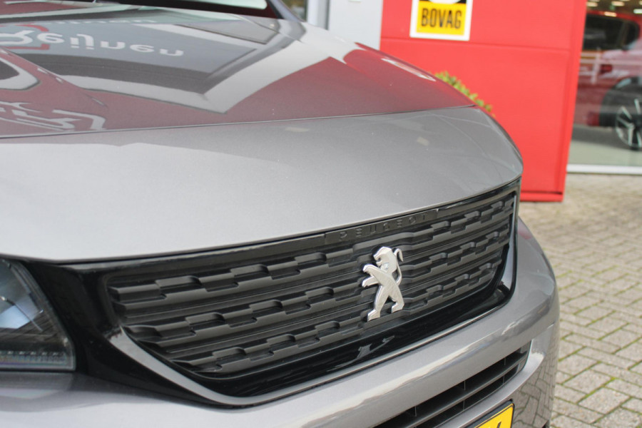 Peugeot Rifter 1.2 130PK AUTOMAAT GT-LINE | PANORAMA DAK INCL. BAGAGE DEK | TREKHAAK | NAVIGATIE | APPLE CARPLAY/ANDROID AUTO | PARKEERSENSOREN ACHTER | LICHTMETALEN VELGEN | CLIMATE CONTROL | CRUISE CONTROL | DAB+ RADIO |