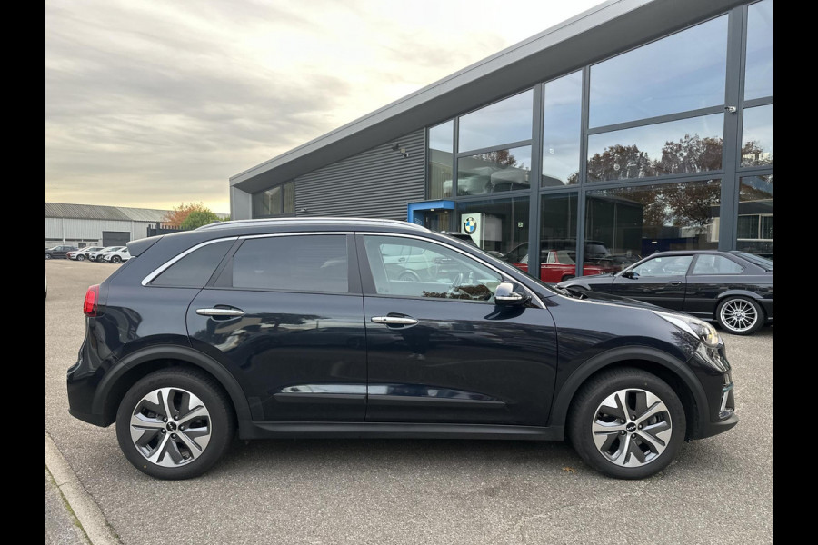 Kia e-Niro Edition 64 kWh 3-fase lader | SOH 94% |1e eigenaar | Origineel Nederlands | Dealeronderhouden | Stoel + stuur verwarming |Rijklaar prijs met garantie!