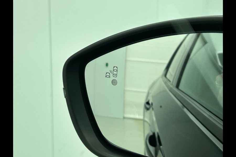 Opel Corsa 1.2 Turbo 136pk Hybrid GS Auto. Navigatie Apple Carplay/ Android Auto Camera Parkeersensoren Cruise Control Stoel- en stuurverwarming Airco Lichtmetalen velgen Getinte ramen