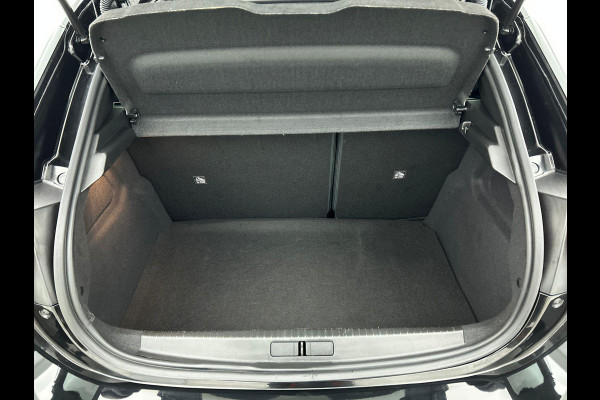 Opel Corsa 1.2 Turbo 136pk Hybrid GS Auto. Navigatie Apple Carplay/ Android Auto Camera Parkeersensoren Cruise Control Stoel- en stuurverwarming Airco Lichtmetalen velgen Getinte ramen