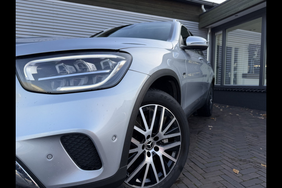 Mercedes-Benz GLC 300e 4MATIC Premium