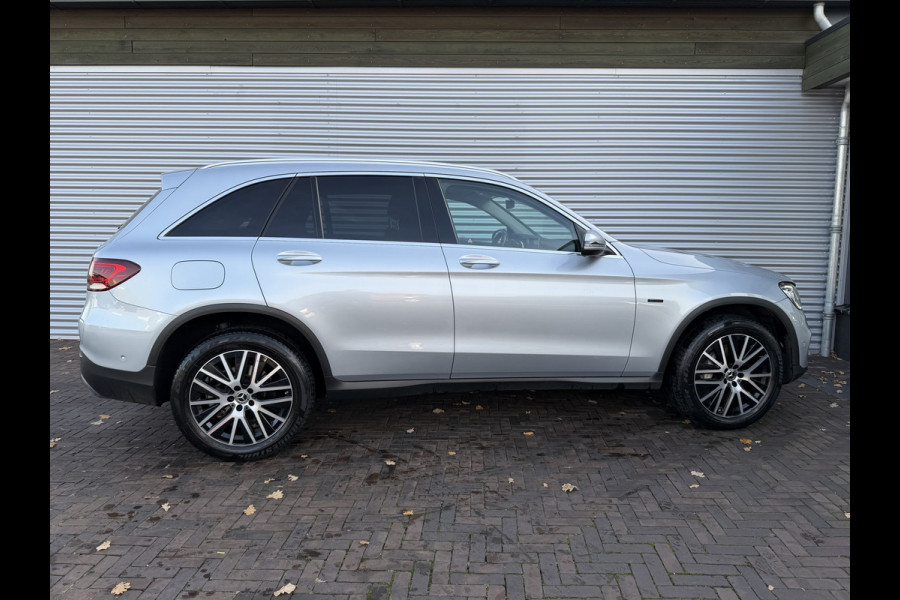 Mercedes-Benz GLC 300e 4MATIC Premium