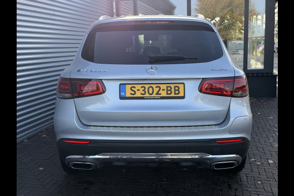 Mercedes-Benz GLC 300e 4MATIC Premium