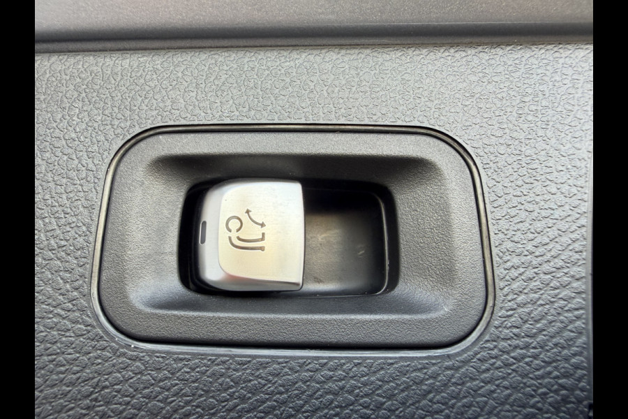 Mercedes-Benz GLC 300e 4MATIC Premium