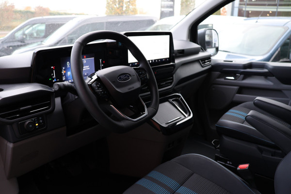 Ford Transit Custom 300 2.0 TDCI L2H1 Sport 170 PK DC | Dubbel Cabine | 360 Camera | ACC | Blind Spot | Navigatie | Camera | CarPlay | Lane Assist | Elek. Trekhaak | 5-Zitter | BPM VRIJ | Verlengde fabrieksgarantie tot 12-2029