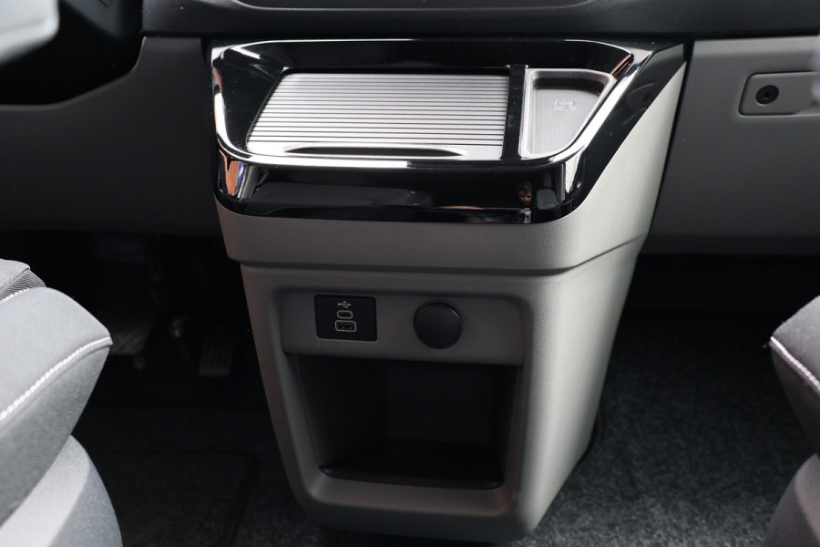 Ford Transit Custom 300 2.0 TDCI L2H1 Sport 170 PK DC | Dubbel Cabine | 360 Camera | ACC | Blind Spot | Navigatie | Camera | CarPlay | Lane Assist | Elek. Trekhaak | 5-Zitter | BPM VRIJ | Verlengde fabrieksgarantie tot 12-2029