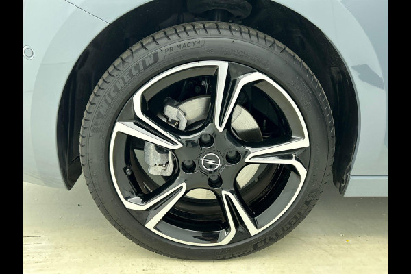 Opel Corsa 1.2 Turbo 136pk Hybrid GS Auto. Navigatie Apple Carplay/ Android Auto Camera Parkeersensoren Cruise Control Stoel- en stuurverwarming Airco Lichtmetalen velgen Getinte ramen