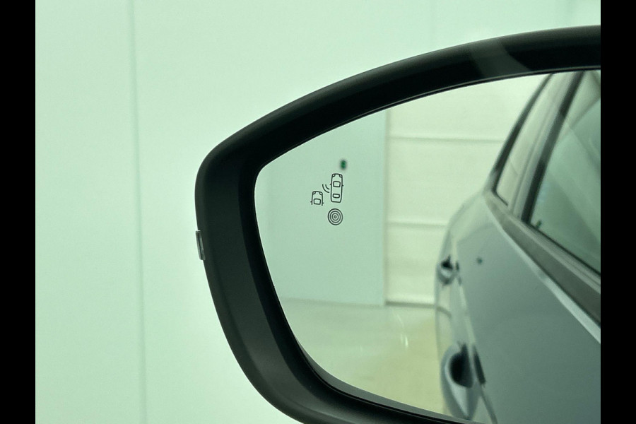 Opel Corsa 1.2 Turbo 136pk Hybrid GS Auto. Navigatie Apple Carplay/ Android Auto Camera Parkeersensoren Cruise Control Stoel- en stuurverwarming Airco Lichtmetalen velgen Getinte ramen