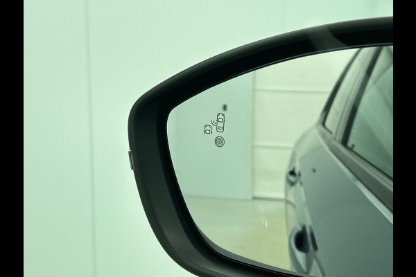 Opel Corsa 1.2 Turbo 136pk Hybrid GS Auto. Navigatie Apple Carplay/ Android Auto Camera Parkeersensoren Cruise Control Stoel- en stuurverwarming Airco Lichtmetalen velgen Getinte ramen