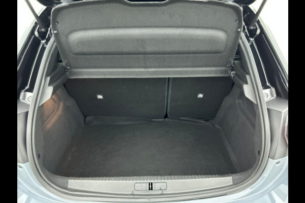 Opel Corsa 1.2 Turbo 136pk Hybrid GS Auto. Navigatie Apple Carplay/ Android Auto Camera Parkeersensoren Cruise Control Stoel- en stuurverwarming Airco Lichtmetalen velgen Getinte ramen