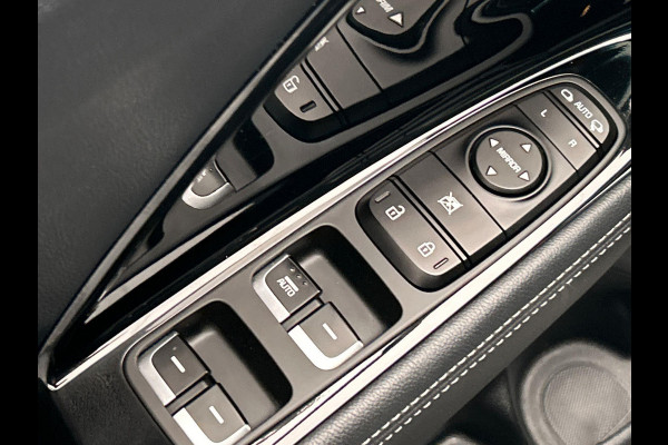 Kia Niro 1.6 GDi Hybrid DynamicLine Navigatie Stoelverwarming Apple/Carplay