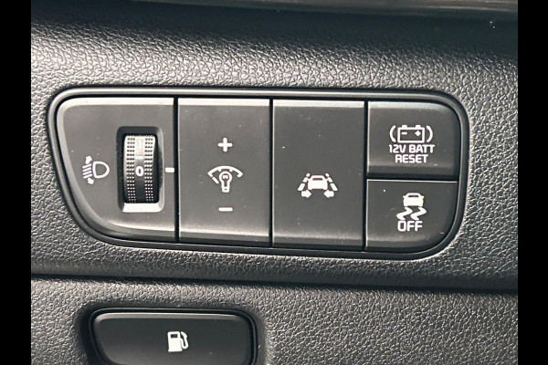 Kia Niro 1.6 GDi Hybrid DynamicLine Navigatie Stoelverwarming Apple/Carplay