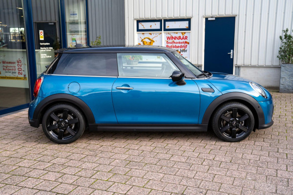MINI Cooper 1.5 Classic | Prijs rijklaar incl. 12 mnd garantie | Lmv Navi Camera Pdc Apple/Android Stoelverw