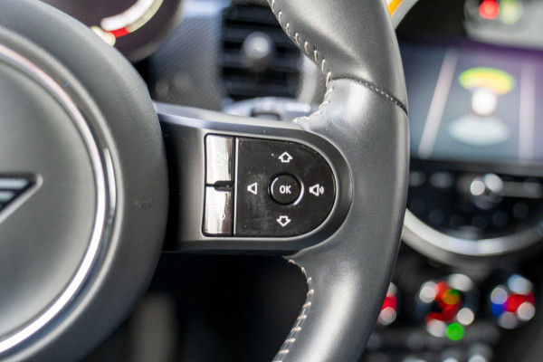 MINI Cooper 1.5 Classic | Prijs rijklaar incl. 12 mnd garantie | Lmv Navi Camera Pdc Apple/Android Stoelverw