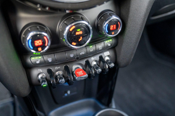 MINI Cooper 1.5 Classic | Prijs rijklaar incl. 12 mnd garantie | Lmv Navi Camera Pdc Apple/Android Stoelverw