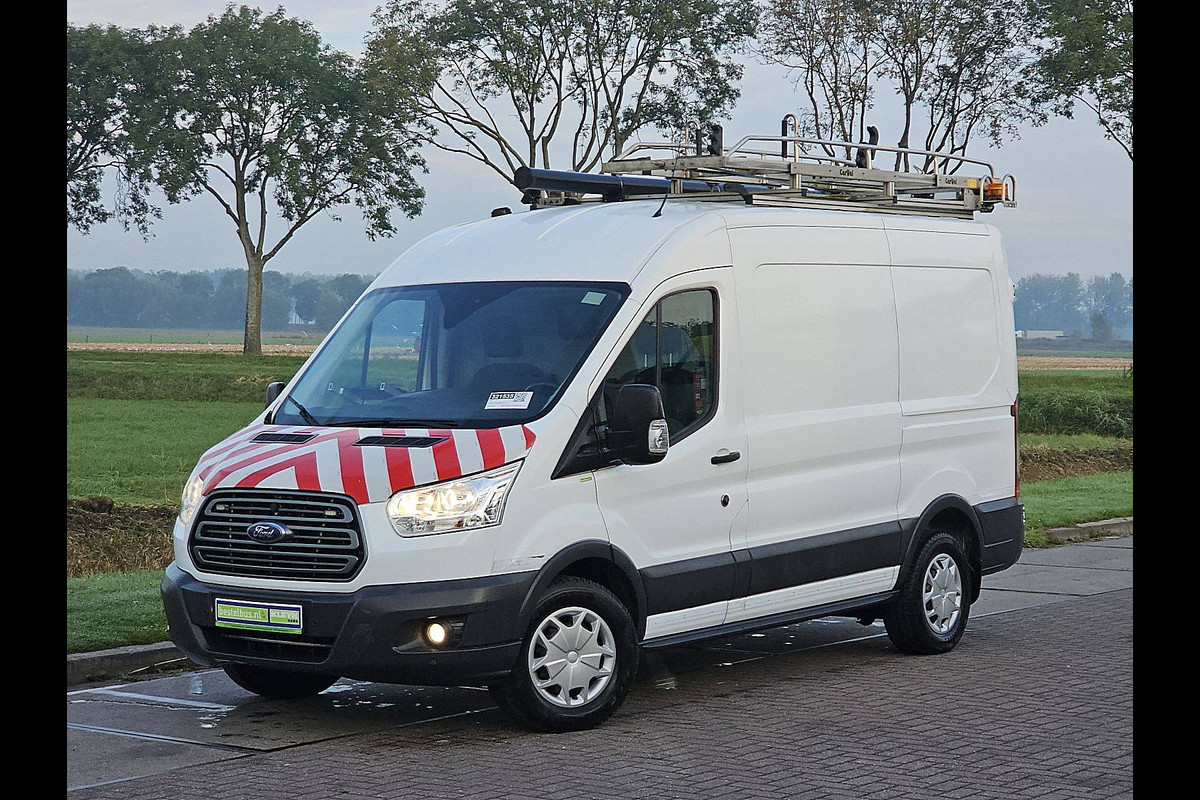 Ford Transit 350 2.0 TDCI L2H2 Trend Imperiaal Werkplaats-Inrichting Navi Airco Camera 130Pk Euro6 Oh-Historie 1e Eigenaar!