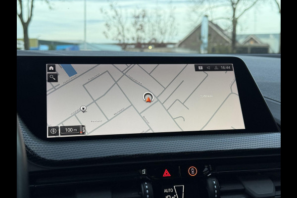 BMW 1-serie 118i Aut. Exe Sportline M-Int | Trekhaak | Facelift | Virtual Cockpit |