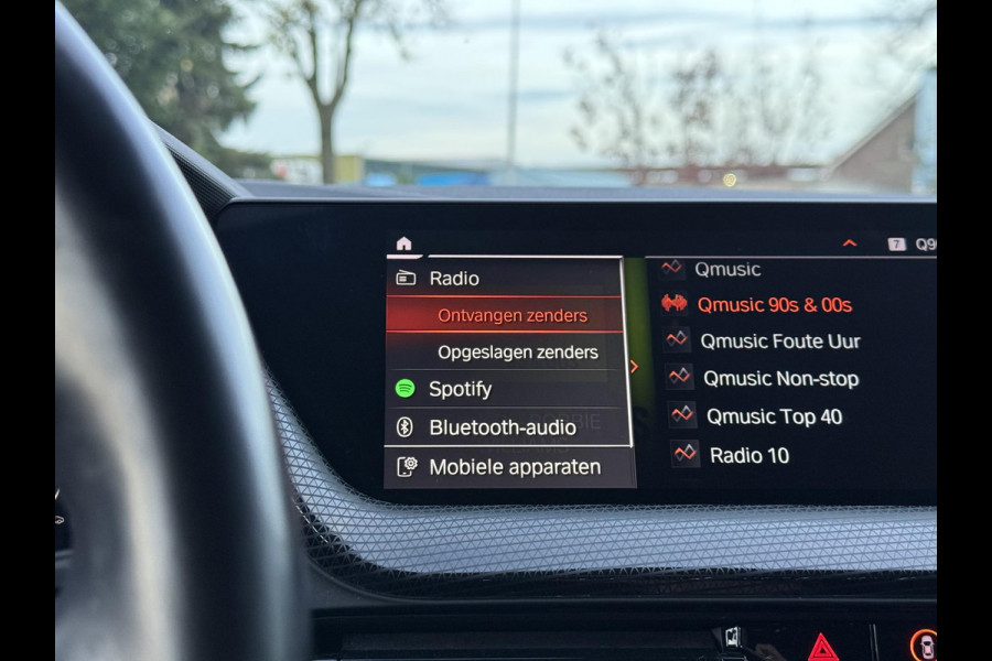 BMW 1-serie 118i Aut. Exe Sportline M-Int | Trekhaak | Facelift | Virtual Cockpit |