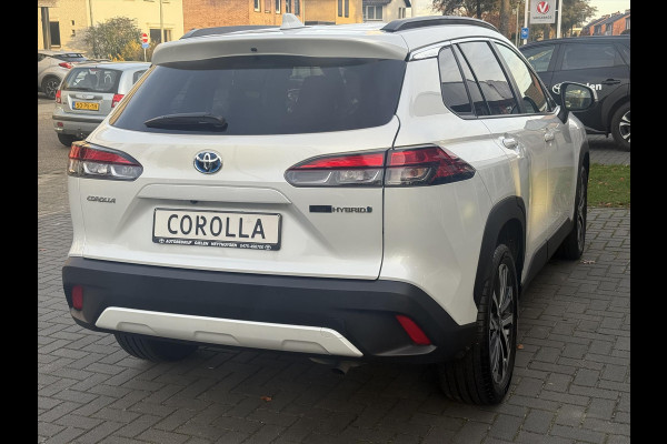 Toyota Corolla Cross 1.8 Hybrid Style | Parelmoer wit, Dodehoekherkenning, Parkeersensoren, Stoel + Stuurverwarming, Keyless, 18 inch