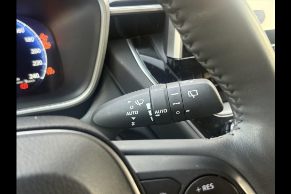 Toyota Corolla Cross 1.8 Hybrid Style | Parelmoer wit, Dodehoekherkenning, Parkeersensoren, Stoel + Stuurverwarming, Keyless, 18 inch
