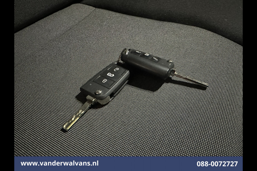 Volkswagen Crafter 2.0 TDI 141pk L3H3 L2H2 Euro6 ** Airco | Camera | Apple Carplay | Android Auto | Cruisecontrol Massagestoel, Chauffeursstoel