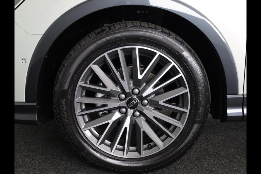 Audi Q3 Sportback 35 TFSI S Edition Competition | Zakelijke financiering 3,99% | Adaptive cruise control | Sonos premium 3d sound | Optiekpakket zwart plus | Ambient verlichting | Keyless |