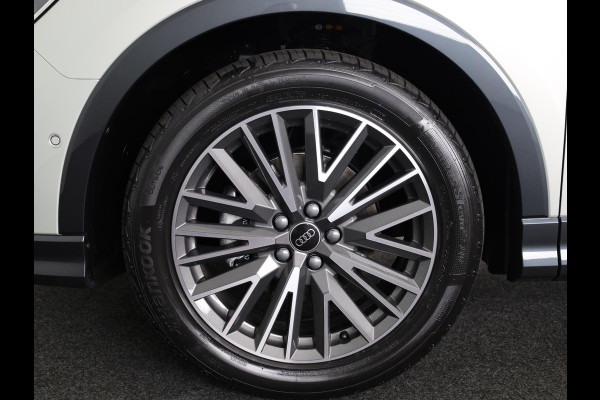 Audi Q3 Sportback 35 TFSI S Edition Competition | Zakelijke financiering 3,99% | Adaptive cruise control | Sonos premium 3d sound | Optiekpakket zwart plus | Ambient verlichting | Keyless |