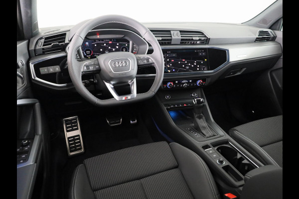 Audi Q3 Sportback 35 TFSI S Edition Competition | Zakelijke financiering 3,99% | Adaptive cruise control | Sonos premium 3d sound | Optiekpakket zwart plus | Ambient verlichting | Keyless |